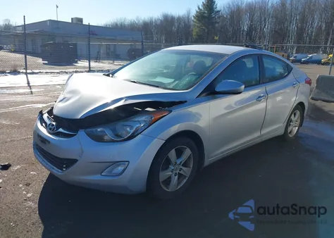2013 Hyundai Elantra Gls/Limited from USA, damaged, VIN KMHDH4AE5DU646561